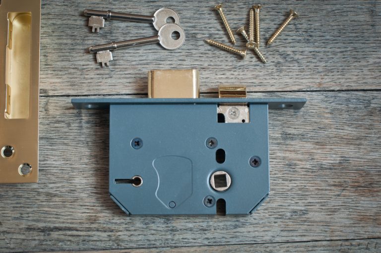 Locksmiths Melbourne What Are Sash Locks? Casey Locksmiths